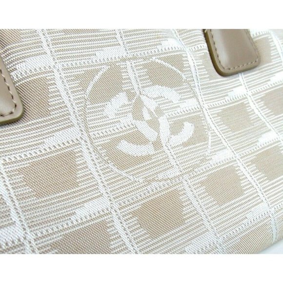 CHANEL Handbag Nylon jacquard with beige Leather - Picture 8 of 15